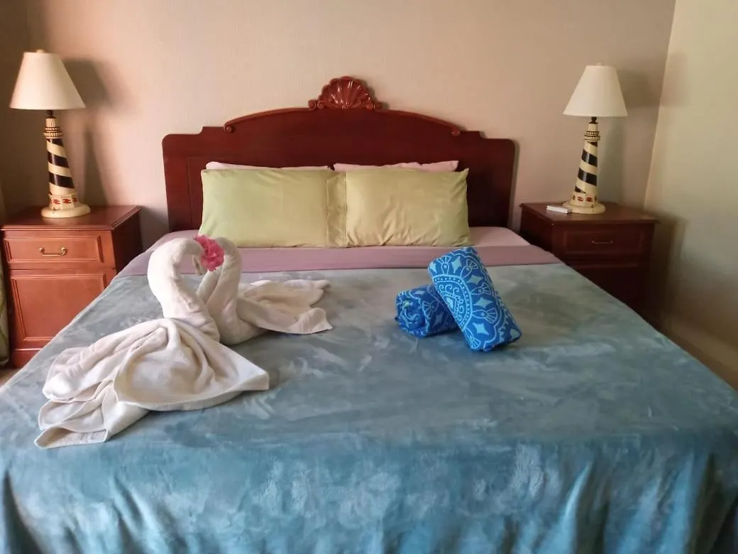 Salina Cerca Apartments Palm Beach